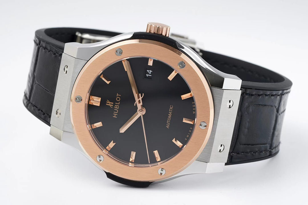 HBT Black - Rosegold 904L Steel - Black Leather - Automatic - 42mm