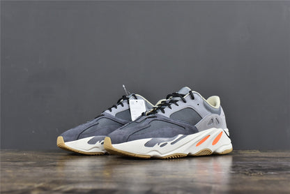 YBoost 700 'Magnet'