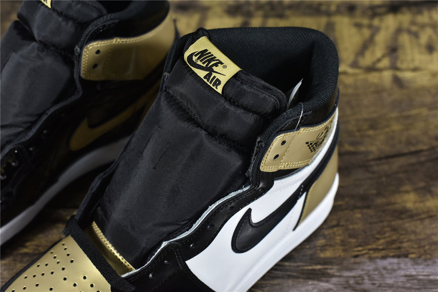 AJ 1 High 'Gold Toe Patent'