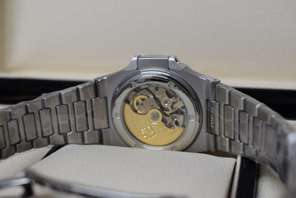 Patek Philippe nautilus 5711 white dial