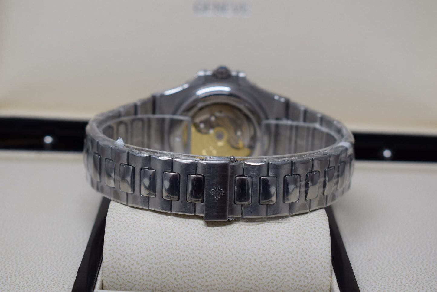 Patek Philippe nautilus 5711 white dial