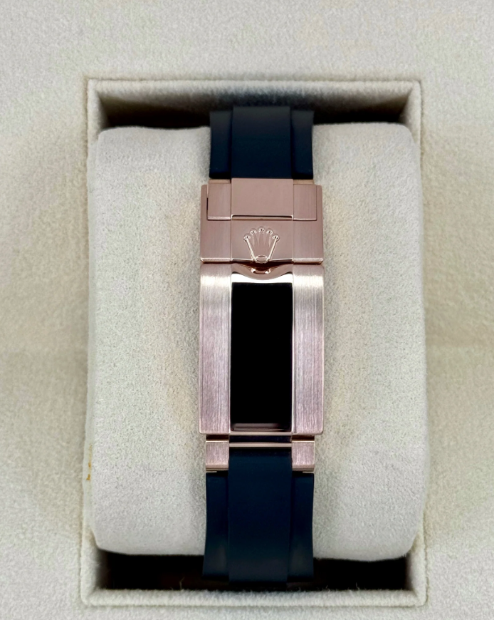 Daytona 40mm 116515LN  Oysterflex Sundust Baguette Dial
