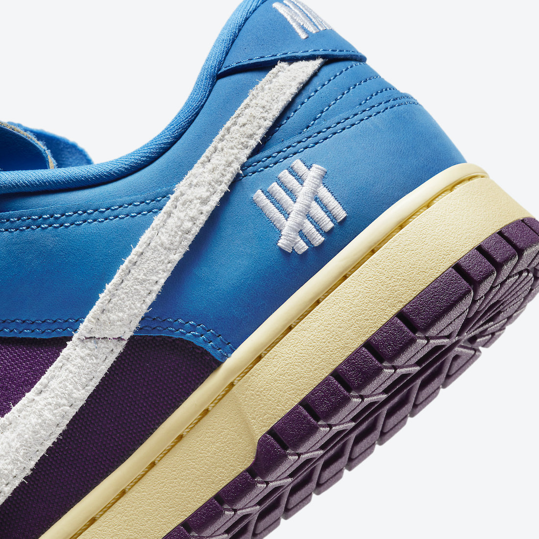 DUNK LOW SP '5 ON IT 'UNDEFEATED'