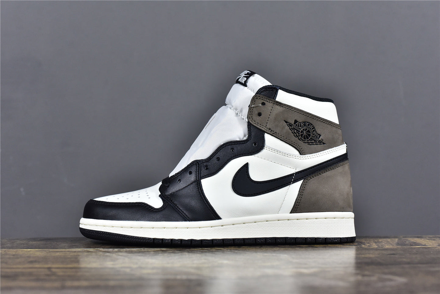 AJ 1 High 'Mocha'