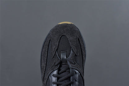 YBoost 700 'Utility Black'