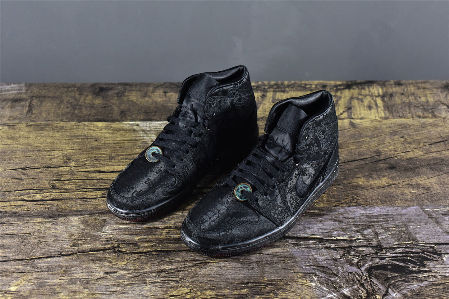 AJ 1 Mid x CLOT 'Fearless Black'