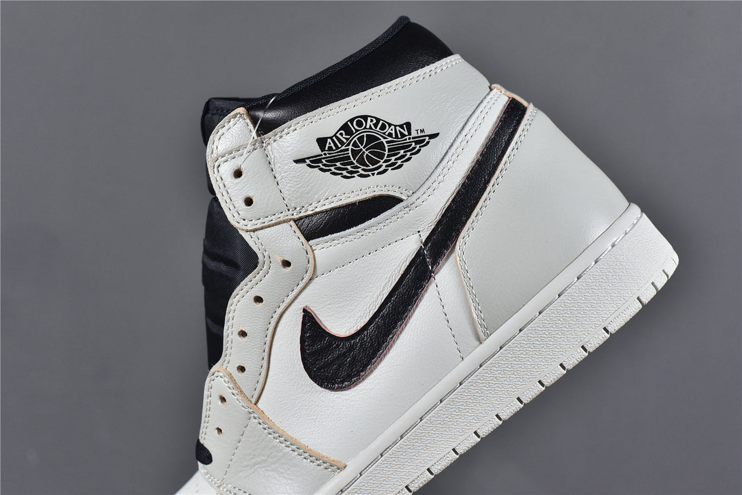 AJ 1 High 'SB NYC to Paris'