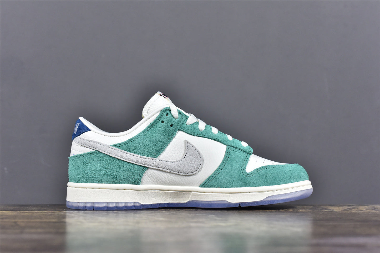 SB Dunk Low x Kasina 'Neptune'
