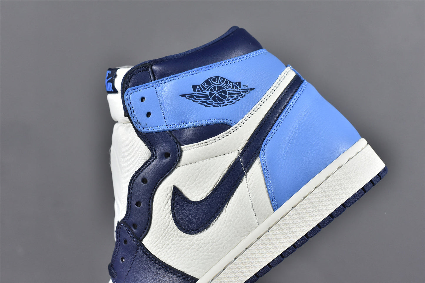 AJ 1 High 'Obsidian'