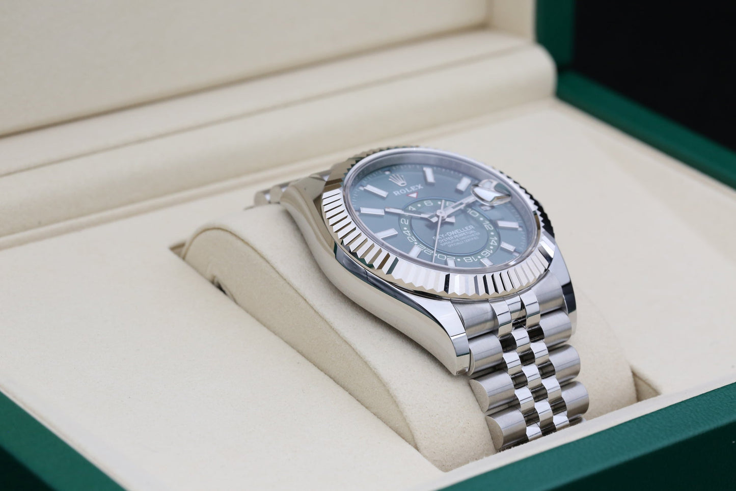 Rolx Green SKY-DWELLER 42mm 2025
