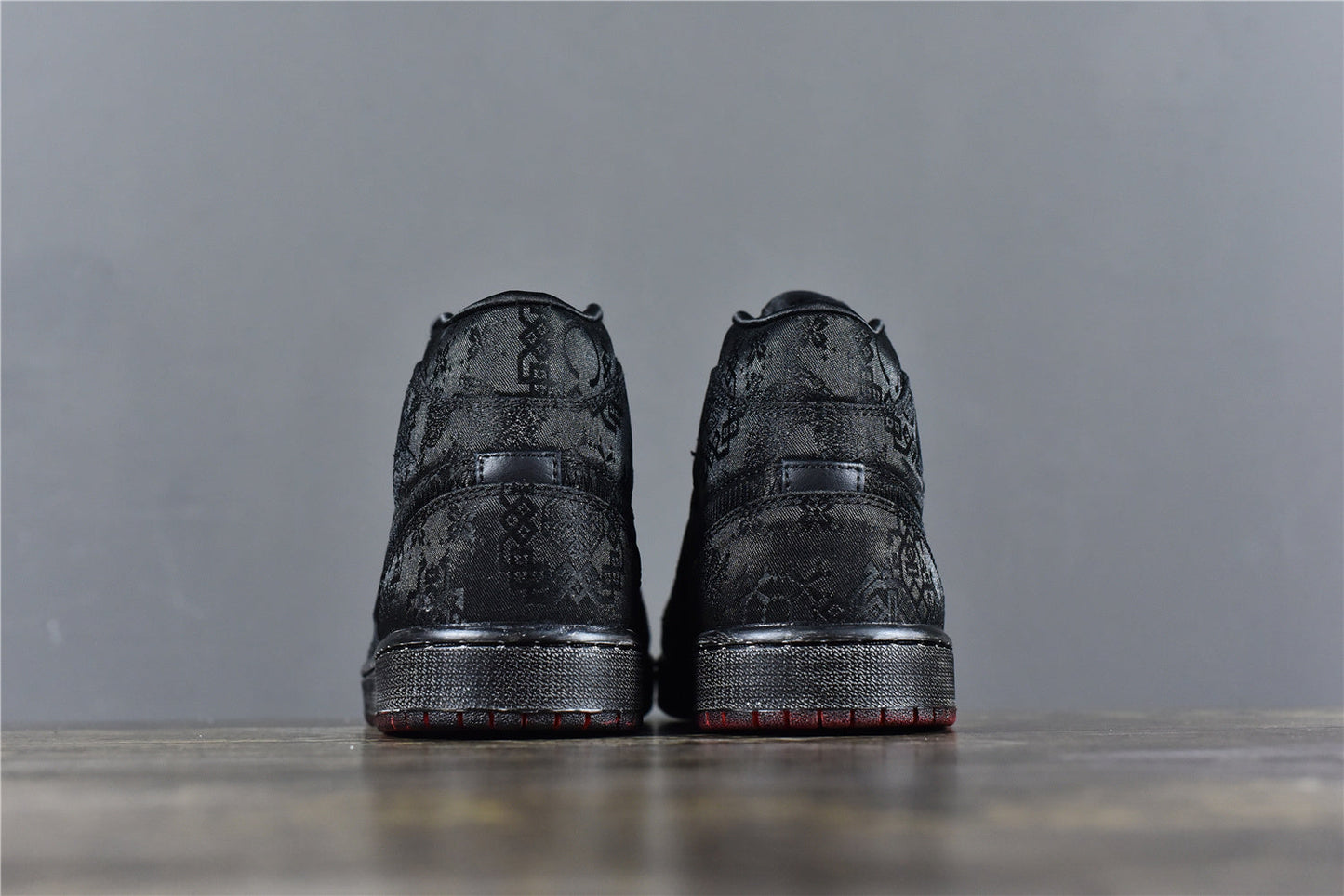 AJ 1 Mid x CLOT 'Fearless Black'