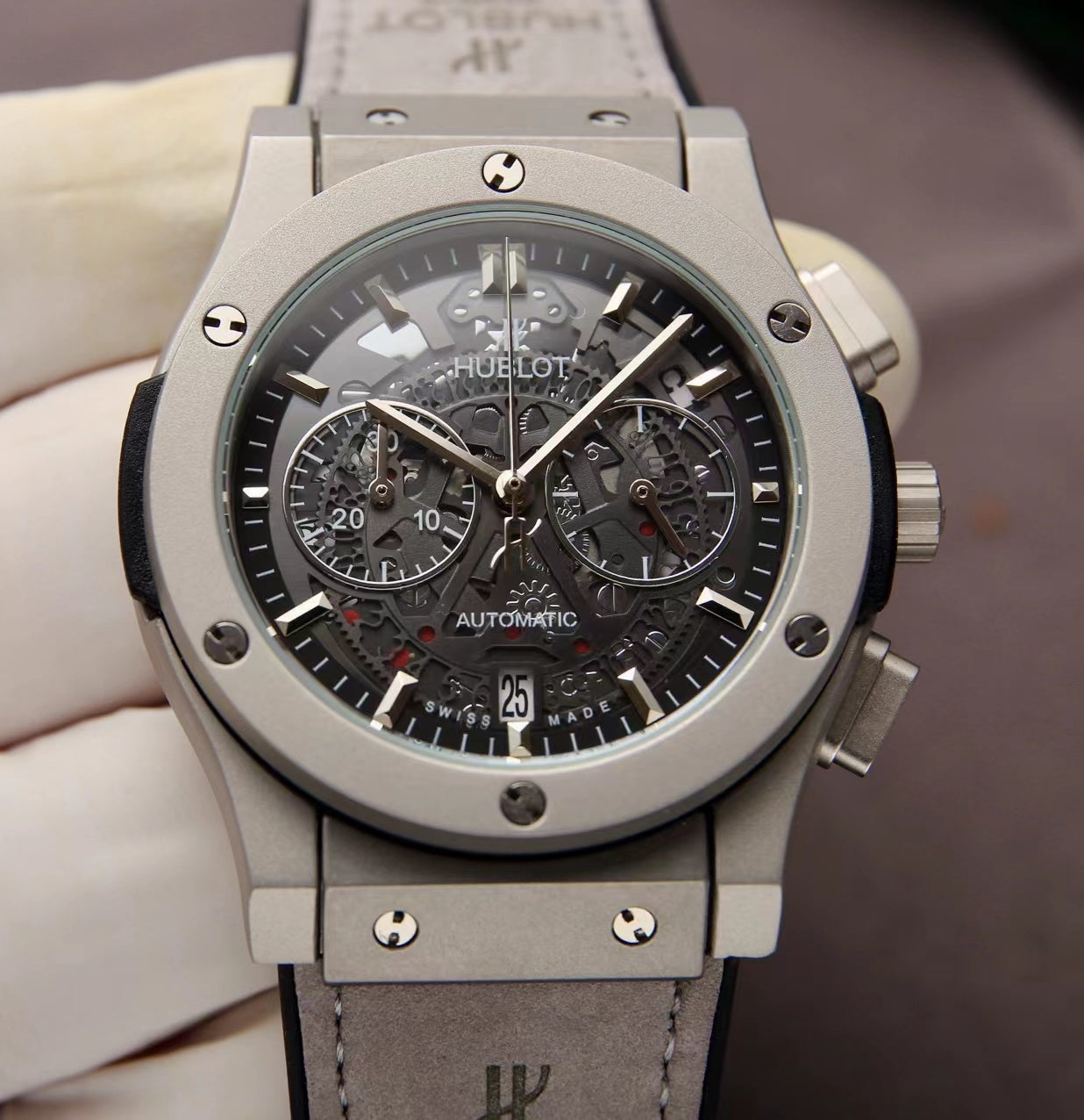 HBT Silver - Hollow 904L Steel - Grey Rubber - Quartz - 44mm