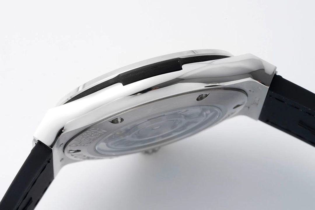 HBT Black - Silver 904L Steel - Black Leather - Automatic - 42mm