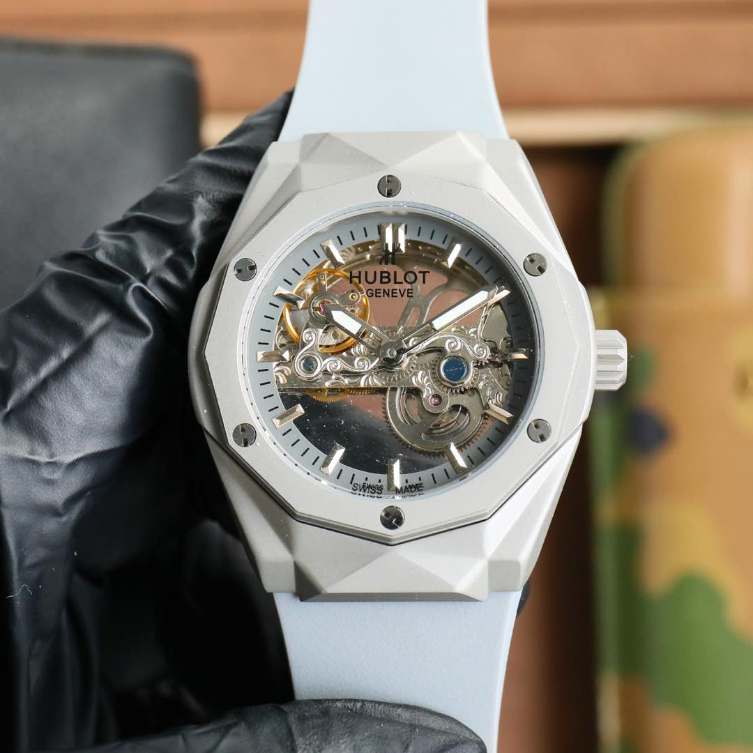 HBT White Hollow - White Rubber - Automatic - 45mm