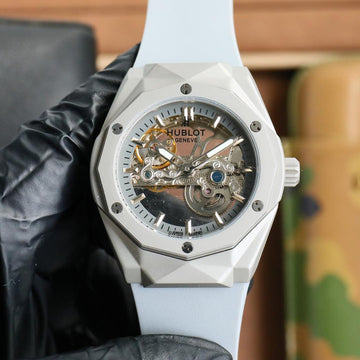 HBT White Hollow - White Rubber - Automatic - 45mm