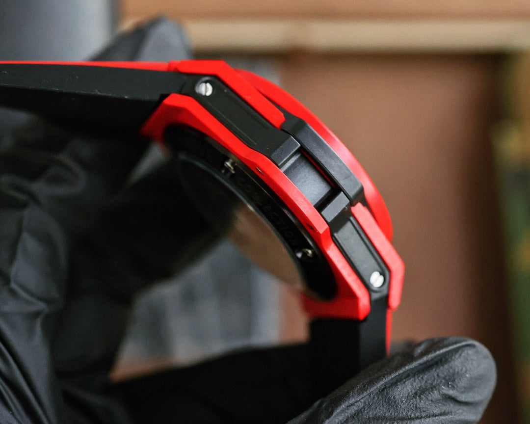 HBT Chronograph - Red Carbon Fiber - Red Rubber - Quartz - 45mm