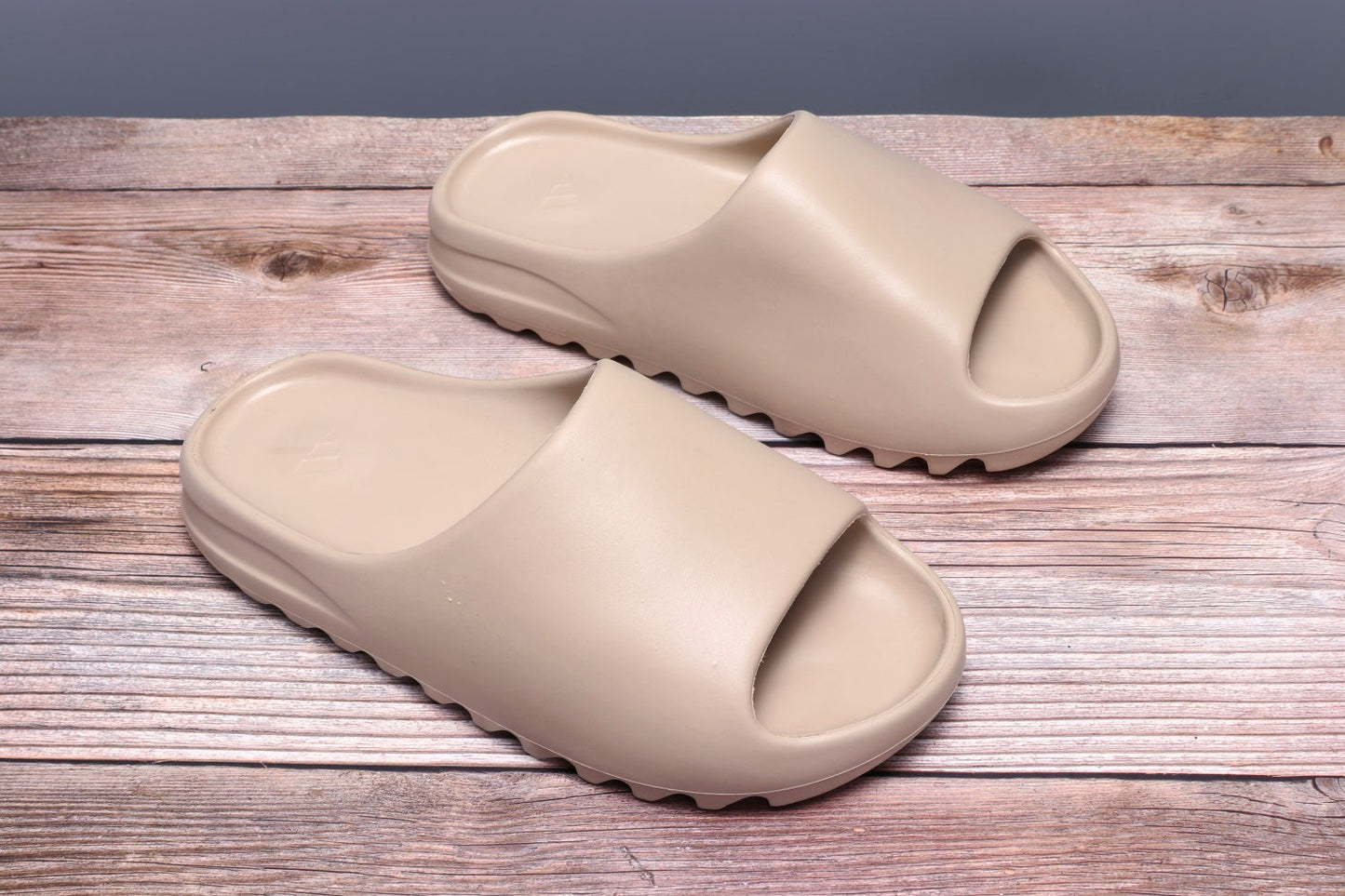 Yeezy Slide Pure