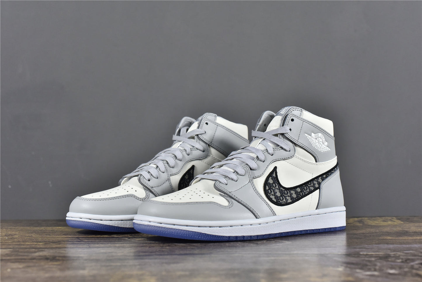 AJ 1 High x D!OR