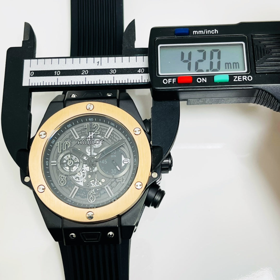 HBT Chronograph - Black 904L Steel - Black Rubber - Quartz - 42mm