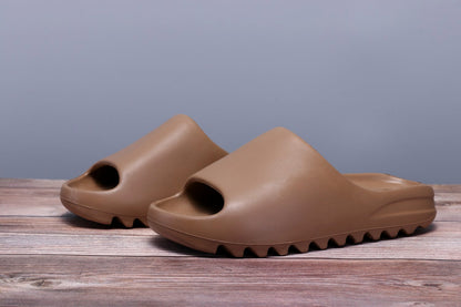 Yeezy Slide Core