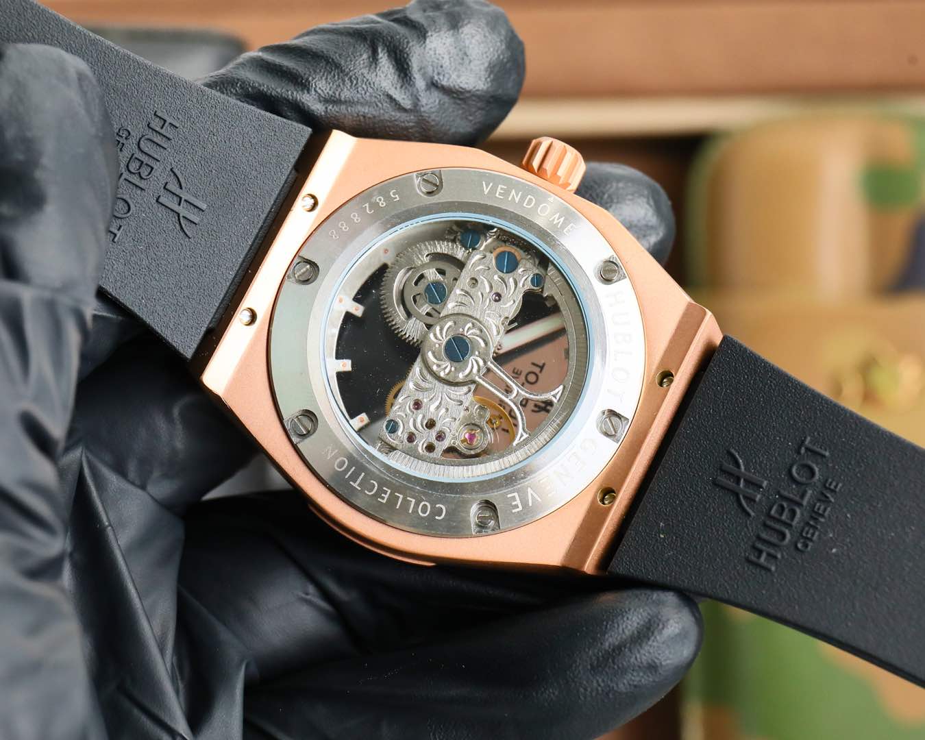 HBT Rosegold Hollow - Black Rubber - Automatic - 45mm