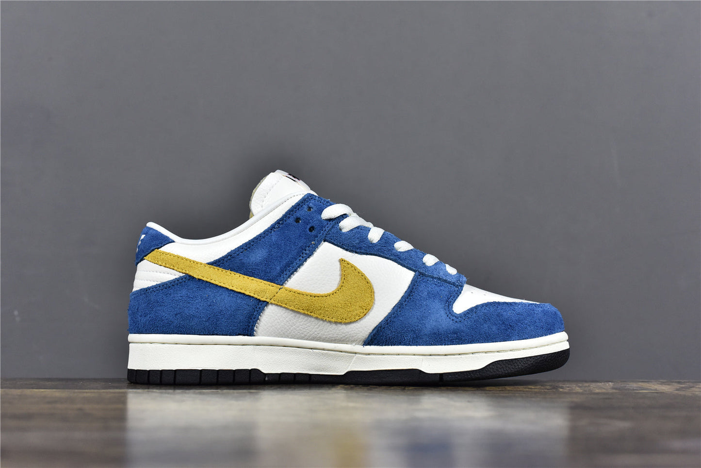 SB Dunk Low x Kasina 'Industrial Blue'