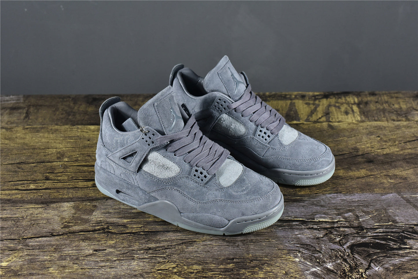 AJ 4 Retro x Kaws 'Grey'