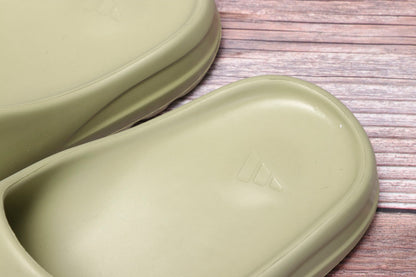 Yeezy Slide Resin