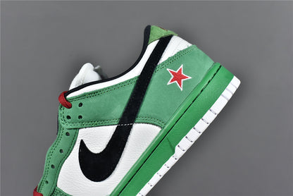 SB Dunk Low x Heineken