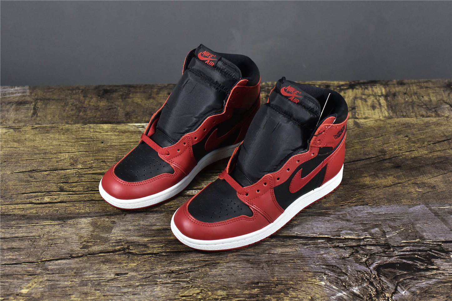AJ 1 High '85 Varsity Red'