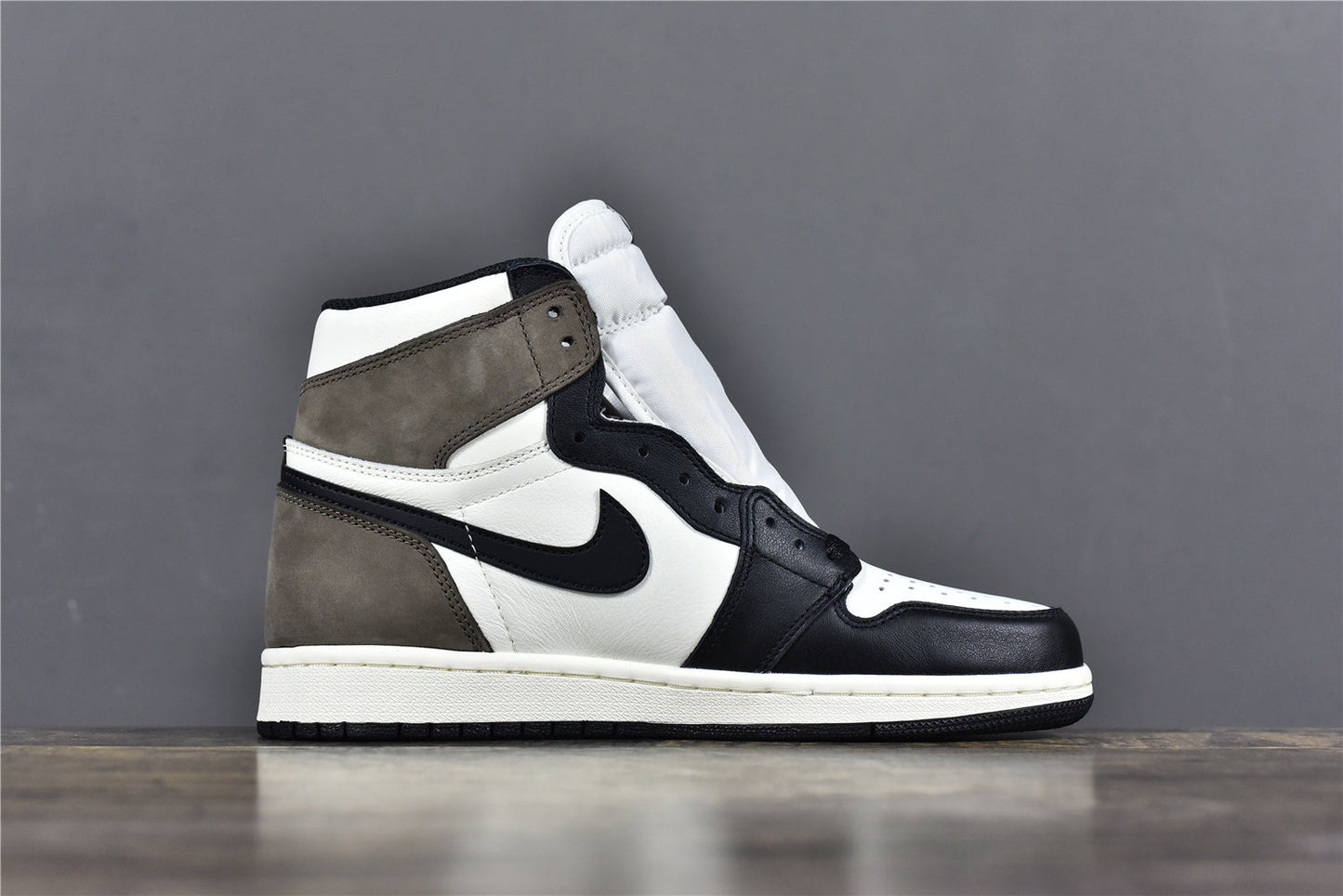 AJ 1 High 'Mocha'