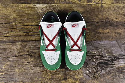 SB Dunk Low x Heineken