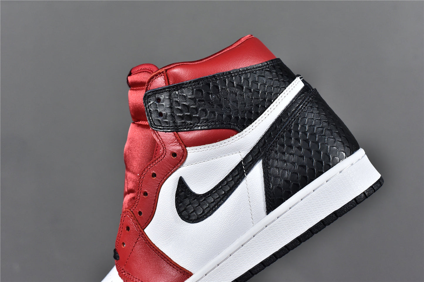 AJ 1 High 'Satin Snake'