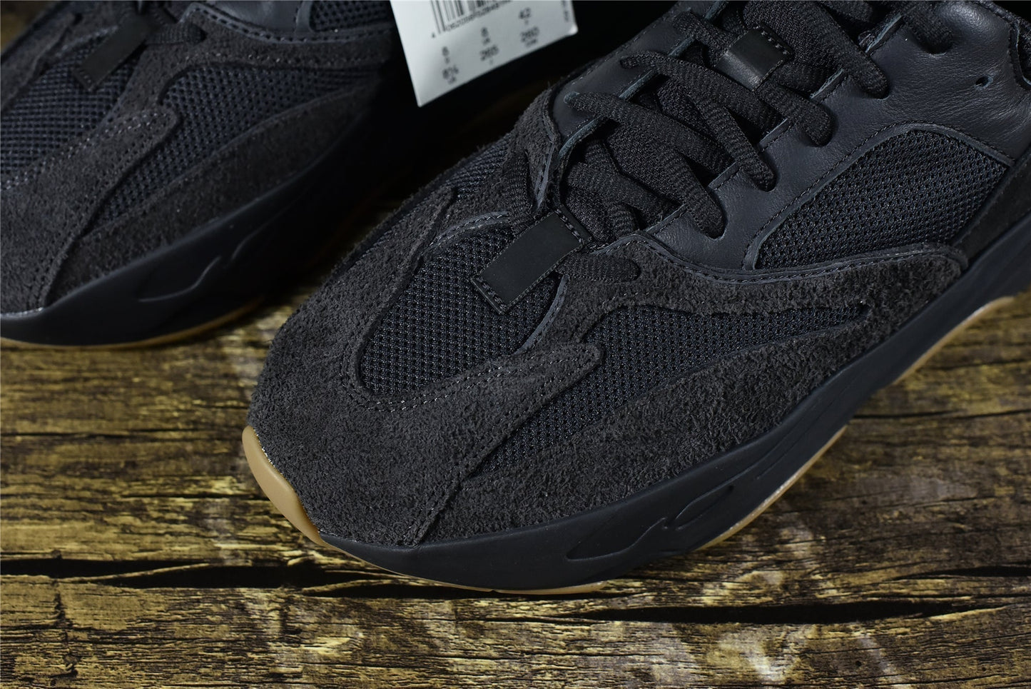 YBoost 700 'Utility Black'