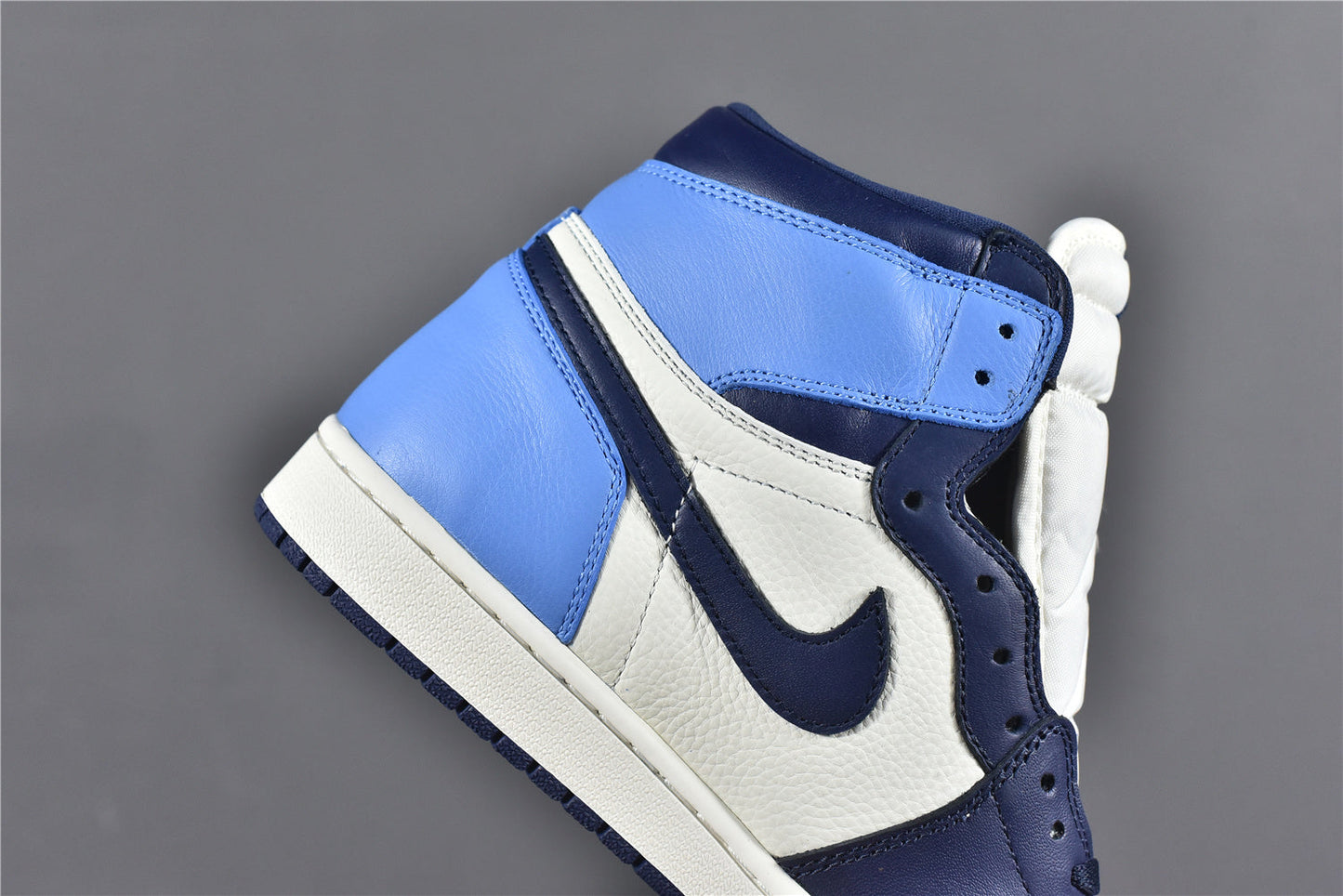 AJ 1 High 'Obsidian'