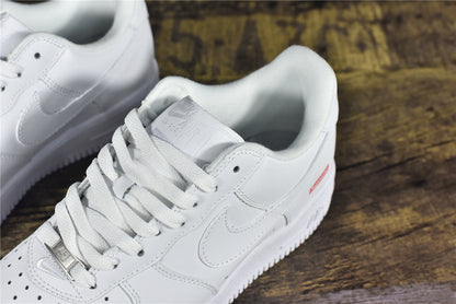 AF 1 x Supreme 'White'