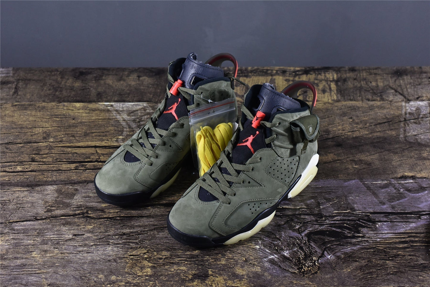 AJ 6 x Travis Scott