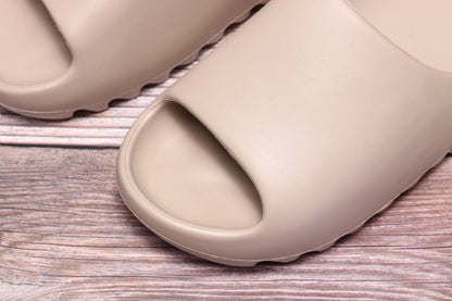 Yeezy Slide Pure